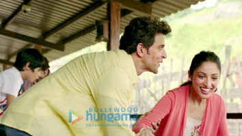 Movie still from the film Kaabil