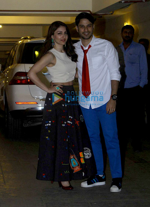 kareena kapoor khan saif ali khans christmas bash 2