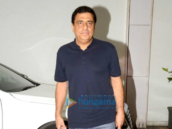 Manish Malhotra hosts a bash for Priyanka Chopra