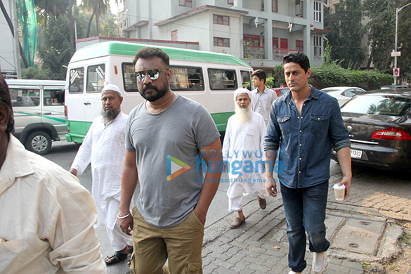 mushtaq sheikh fathers last rites 4