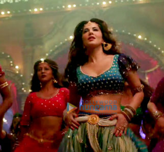 Movie Stills Of The Movie Raees