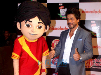 Shah Rukh Khan, Deepika Padukone, Varun Dhawan & Alia Bhatt grace the Nickelodeon Kids' Choice Awards 2016