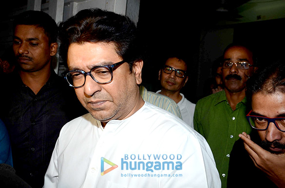 srk meets raj thackeray over raees release 8