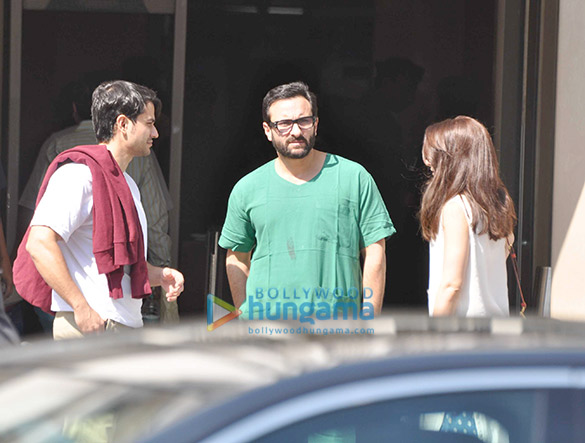 Saif Ali Khan, Soha Ali Khan & Kunal Khemu snapped outside Breach Candy Hospital Saif Ali Khan, Soha Ali Khan & Kunal Khemu snapped outside Breach Candy Hospital