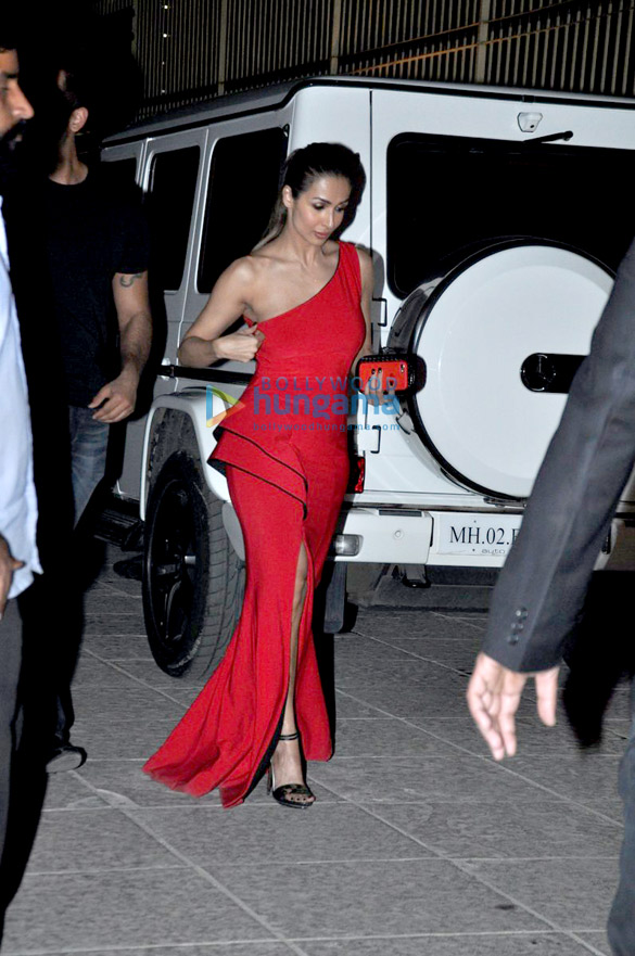 salman khan iulia vantur ranveer singh and many more snapped at sohail khans son birthday bash 4