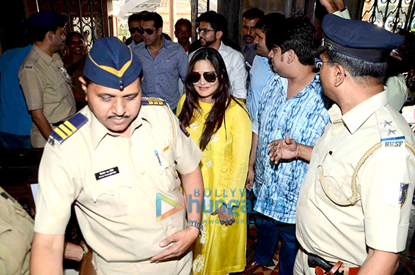 salman khan and alvira khan agnihotri grace bmcs cleanliness drive awareness 6