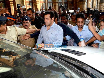 Salman Khan and Alvira Khan Agnihotri grace BMC's 'Cleanliness Drive Awareness'