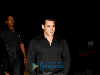 Salman Khan celebrates 51st birthday at his farmhouse in Panvel