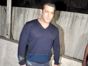 Salman Khan, Sangeeta Bijlani and others snapped post ‘Dangal’ screening