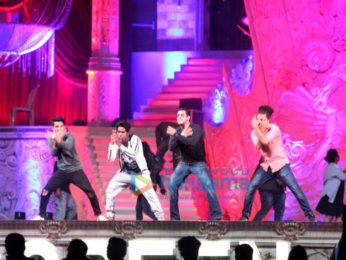 Salman Khan, Shah Rukh Khan, Tiger Shroff and Tamannaah Bhatia snapped at 23rd Annual Star Screen Awards 2016 rehearsals