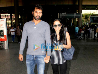 Shahid Kapoor, Mira Rajput, Varun Dhawan, Rani Mukerji & others snapped at the airport