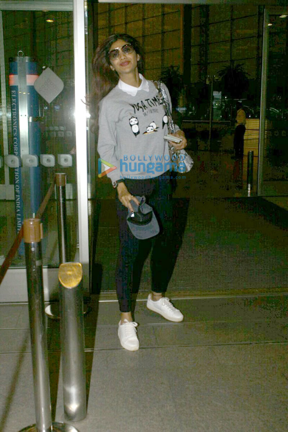 shilpa shetty departs for dubai 2