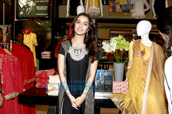 Shraddha Kapoor walks for ‘Imara’ by ‘Shopper’s Stop’ at Viviana Mall, Thane