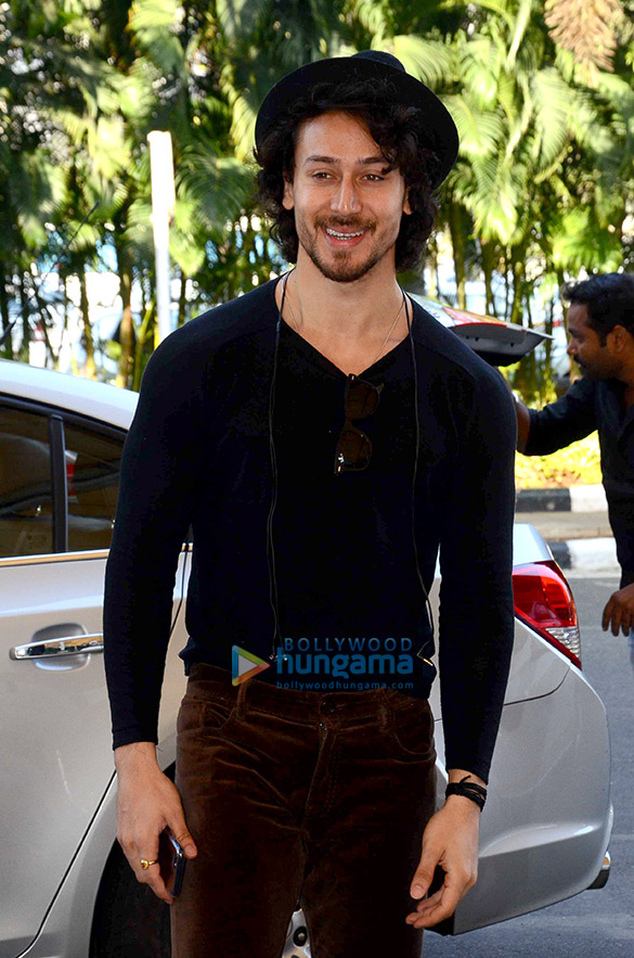 tiger shroff and nidhi agarwal snapped 3