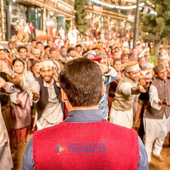 tubelight2 2
