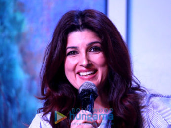 Twinkle Khanna & Shriya Saran at Times Litfest 2016