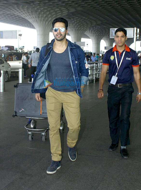 Varun Dhawan, Sanjay Dutt and Sridevi snapped at the airport Varun Dhawan, Sanjay Dutt and Sridevi snapped at the airport