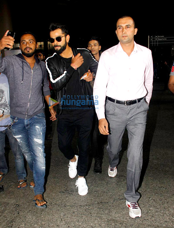 virat kohli shriya saran and others snapped at the airport 5