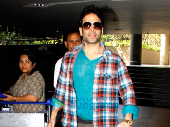 Aamir Khan, Sunny Leone and others snapped at the airport
