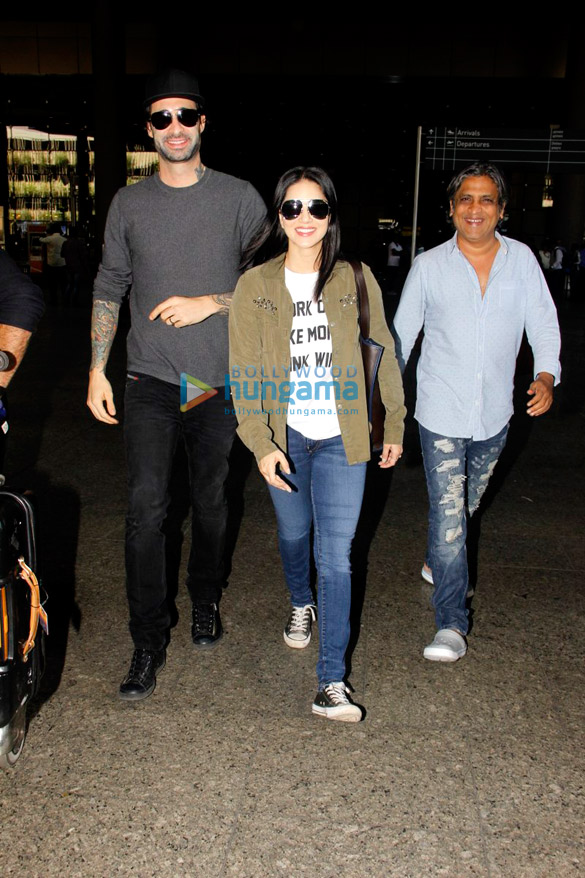 aamir khan sunny leone and others snapped at the airport 5