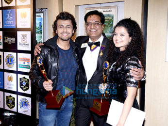 Aishwarya Rai Bachchan and Tiger Shroff grace the 23rd SOL Lions Gold Awards 2016