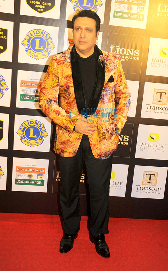 aishwarya rai bachchan and tiger shroff grace the 23rd sol lions gold awards 2016 25