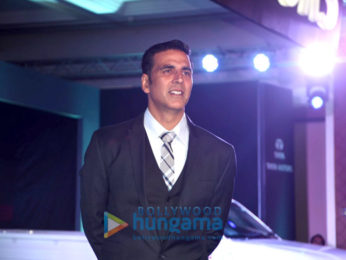 Akshay Kumar unveils new TATA Xenon Yodha vehicle