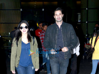 Andre Agassi, Jacqueline Fernandez, Sunny Leone and others snapped at the airport