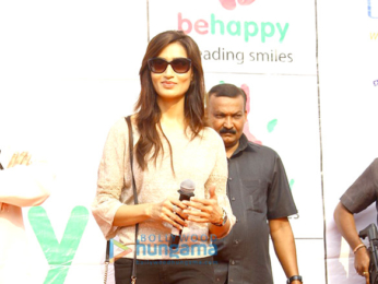 Arjun Kapoor & Raj Thackeray grace the Lokhandwala Marathon