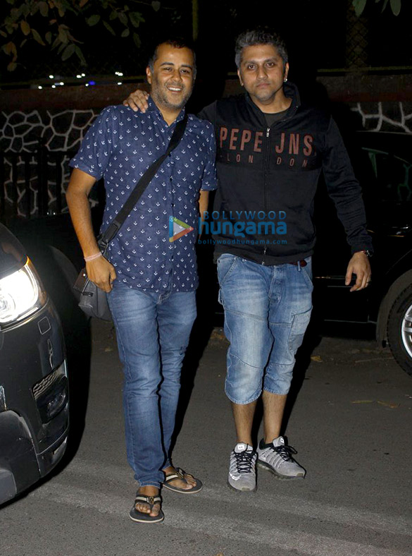 arjun kapoor shraddha kapoor and chetan bhagat snapped post a meeting at mohit suris office 5