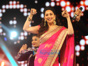 Bollywood celebs perform for a cause at 'Umang' police show