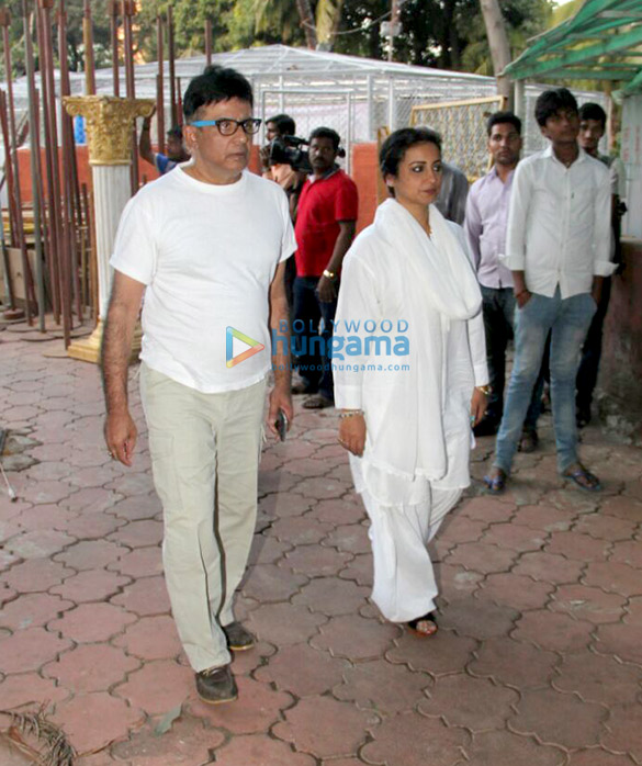 celebs attend om puris prayer meet 10