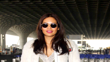Esha Gupta snapped at the airport while travelling to Jaipur