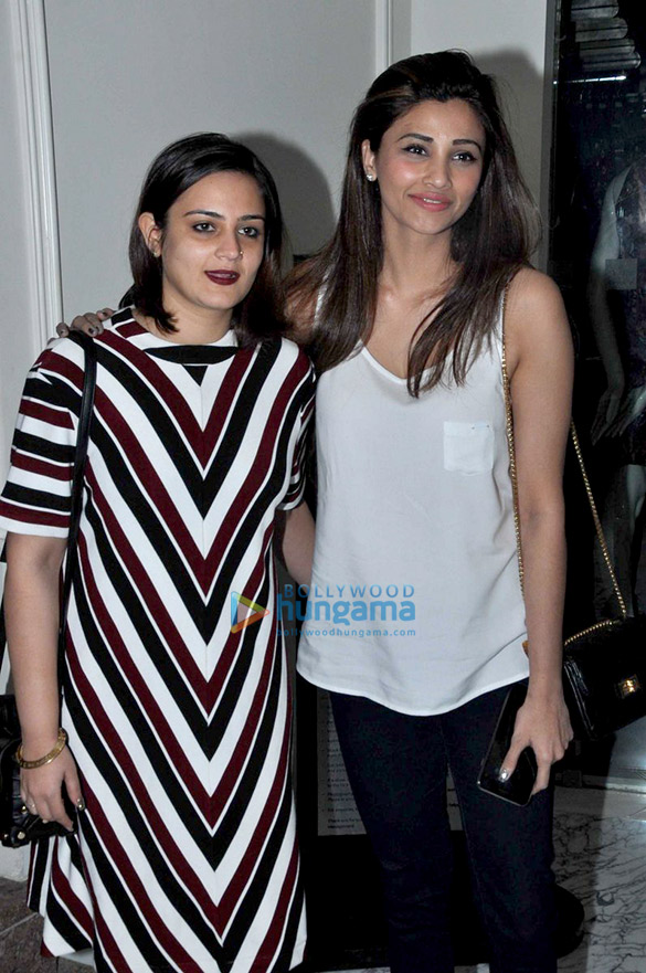 farhan daisy snapped post raees screening 12