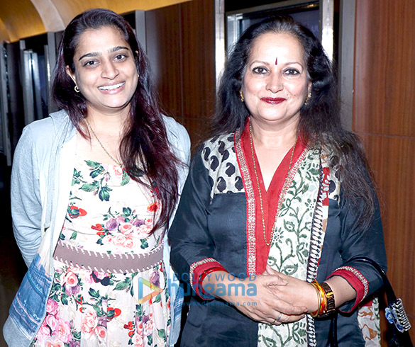 hrishitaa bhatt and other celebs snapped at the special screening of the film prakash electronics 7