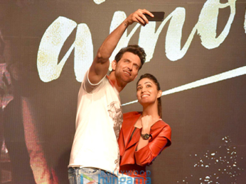 Hrithik Roshan & Yami Gautam launch 'Mon Amour' song from 'Kaabil'