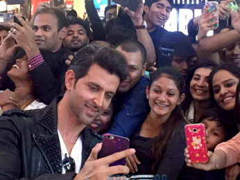 Hrithik Roshan & Yami Gautam promote 'Kaabil' in Dubai