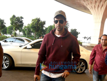 Hrithik Roshan departs for 'Kaabil' promotions in Dubai