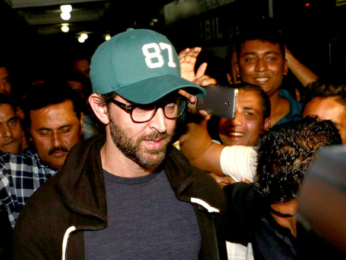 Hrithik Roshan interacts with his fans at Chandan cinema as a part of 'Kaabil' promotions