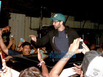 Hrithik Roshan interacts with his fans at Chandan cinema as a part of 'Kaabil' promotions