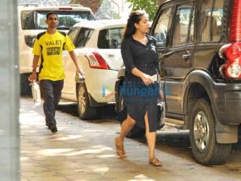 Mira Rajput snapped post salon session in Bandra