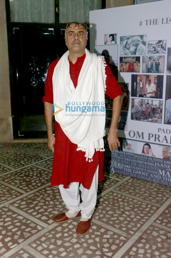 om puris 13th day prayer meet held by cintaa and other movie associations 11