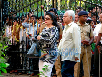 Om Puri's funeral ceremony