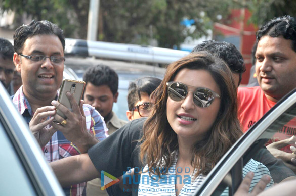 parineeti chopra snapped after an ad shoot in bandra 4