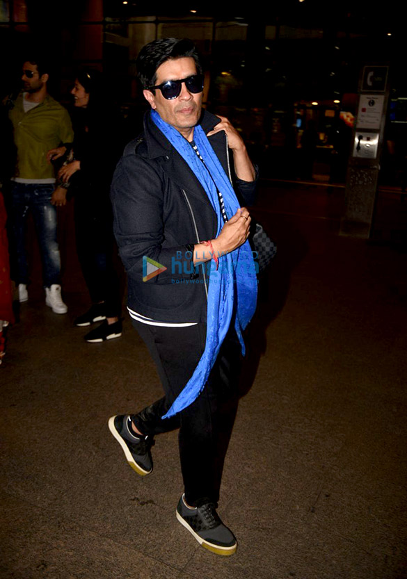 priyanka chopra sophie choudry manish malhotra snapped at the airport 3