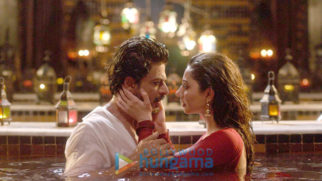 Movie still from the Movie Raees