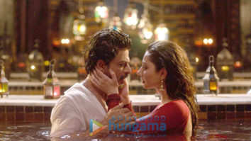 Movie still from the Movie Raees