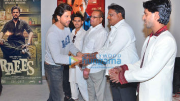 Raees meets Raees