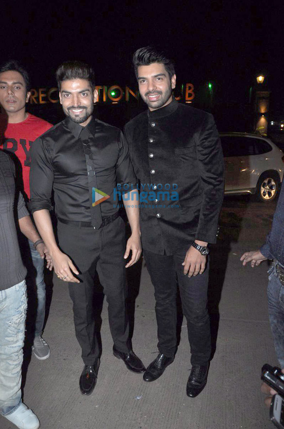 salman khan and family snapped at his driver deepak singhs sons wedding 8