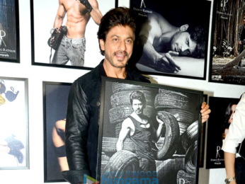 Shah Rukh Khan, Varun Dhawan, Kriti Sanon, Rekha & others grace the launch of Dabboo Ratnani's calendar 2017